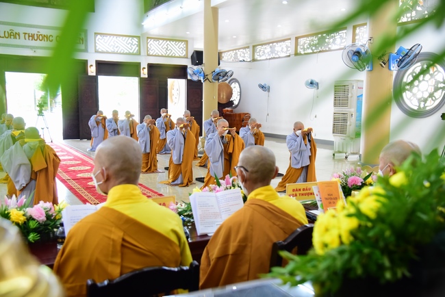 Lễ truyền giới Sa di Phương Trượng